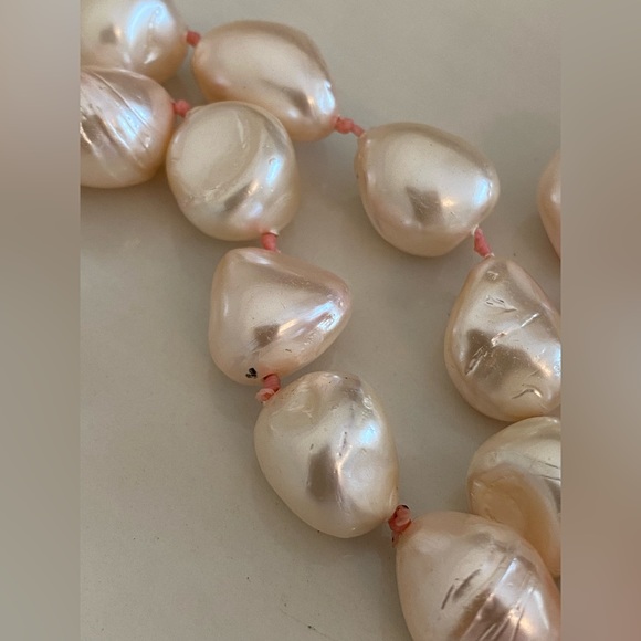 Vintage Light Pink Faux Pearls - Picture 8 of 12